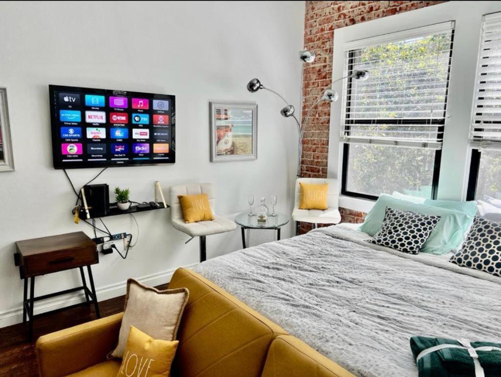 Serene Haven Apartment *